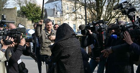 299 dzieci zgwałconych przez lekarza. Francuz przed sądem