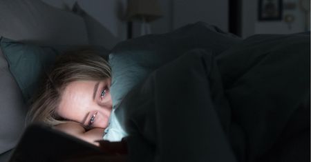 Niedobór snu może zwiększać ryzyko cukrzycy typu 2. Nowe badania