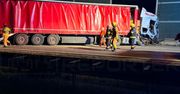 Baranów: Groźne zderzenie na A2.Ciężarówka wjechała w autokar