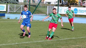 Glinik Gorlice zatrzymał Orła Ryczów. Gol w 93. minucie namieszał w walce o awans do III ligi
