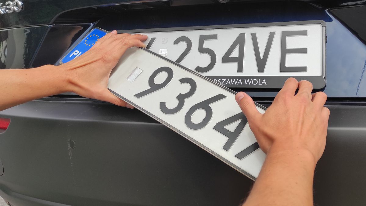 Nie robi ci różnicy, na jakich "blachach" jeździsz? Od 2022 r. nie będzie trzeba ich zmieniać. Chyba że zmieni się wzór