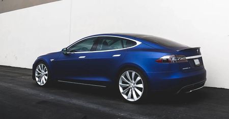 Tesla ujawnia polskie ceny swoich samochodów elektrycznych