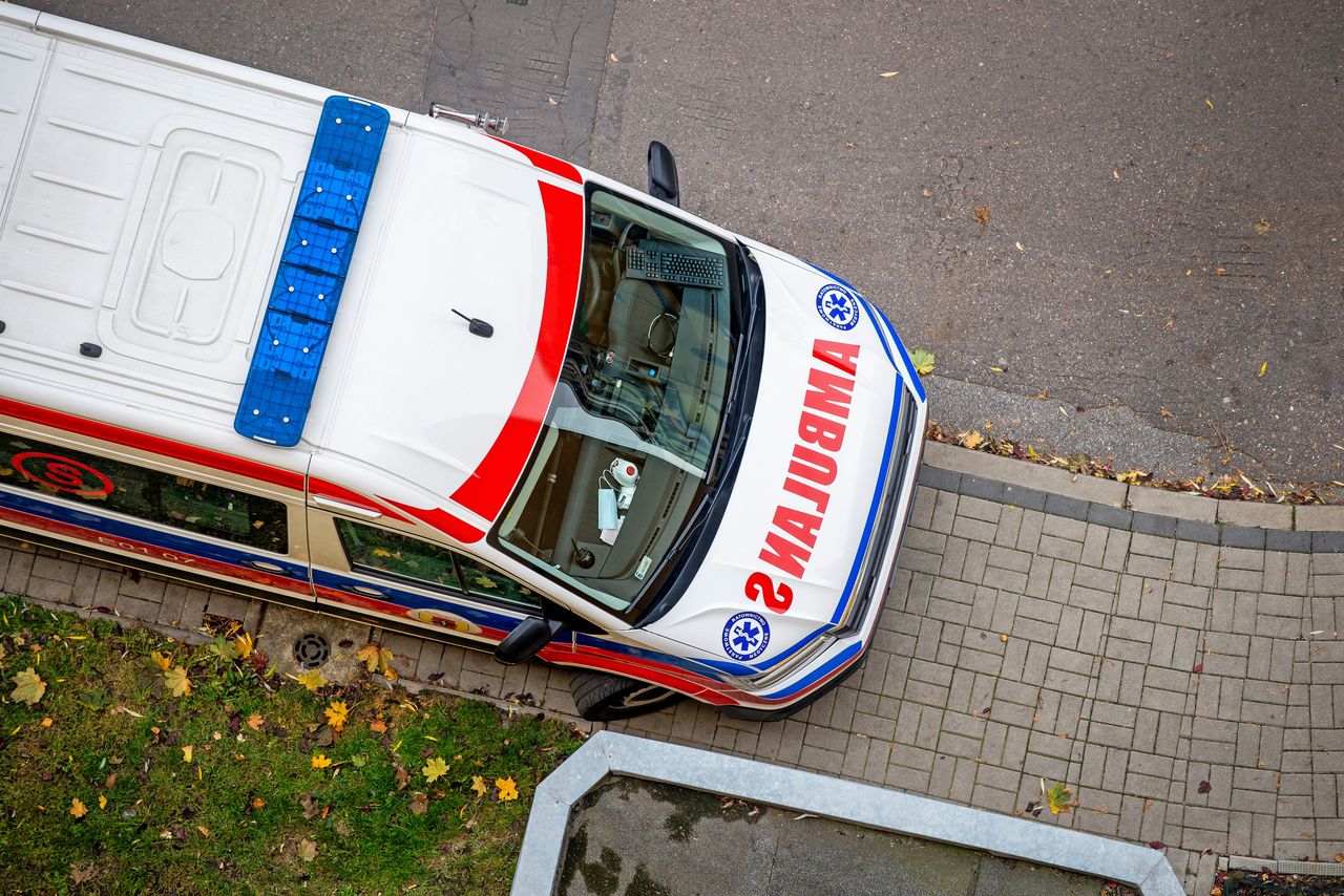 Rytwiany: Kobieta potrącona przez auto. Wtargnęła pod koła pojazdu?