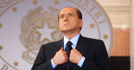 Fala krytyki po decyzji o nadaniu lotnisku w Mediolanie imienia Berlusconiego