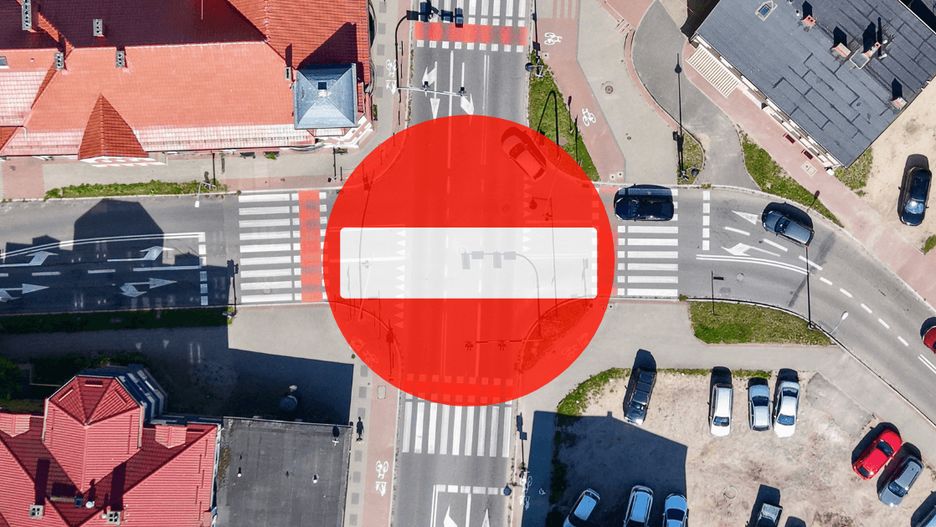 fot. iszczecinek.pl / Zamknięte skrzyżowanie w centrum Szczecinka – ruszyła budowa ronda