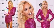 Transseksualna Gigi Gorgeous upodabnia się do lalki Barbie na targach kosmetycznych