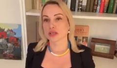 Marina Owsiannikowa uciekła z aresztu domowego w Rosji, wystawiono za nią list gończy