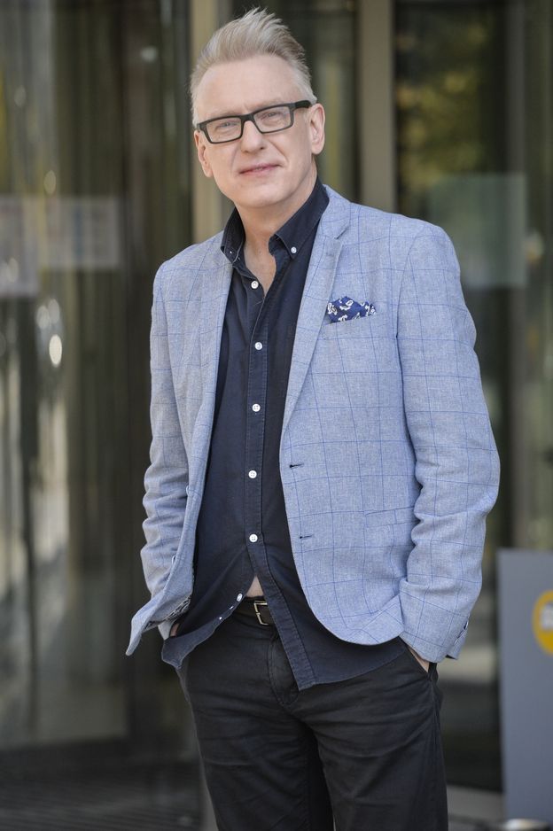 Piotr Gąsowski i Mariusz Szczygieł OBURZENI materiałem TVP i Danutą Holecką: "Dziś nawet ośmiu gwiazdek mi na nich szkoda"