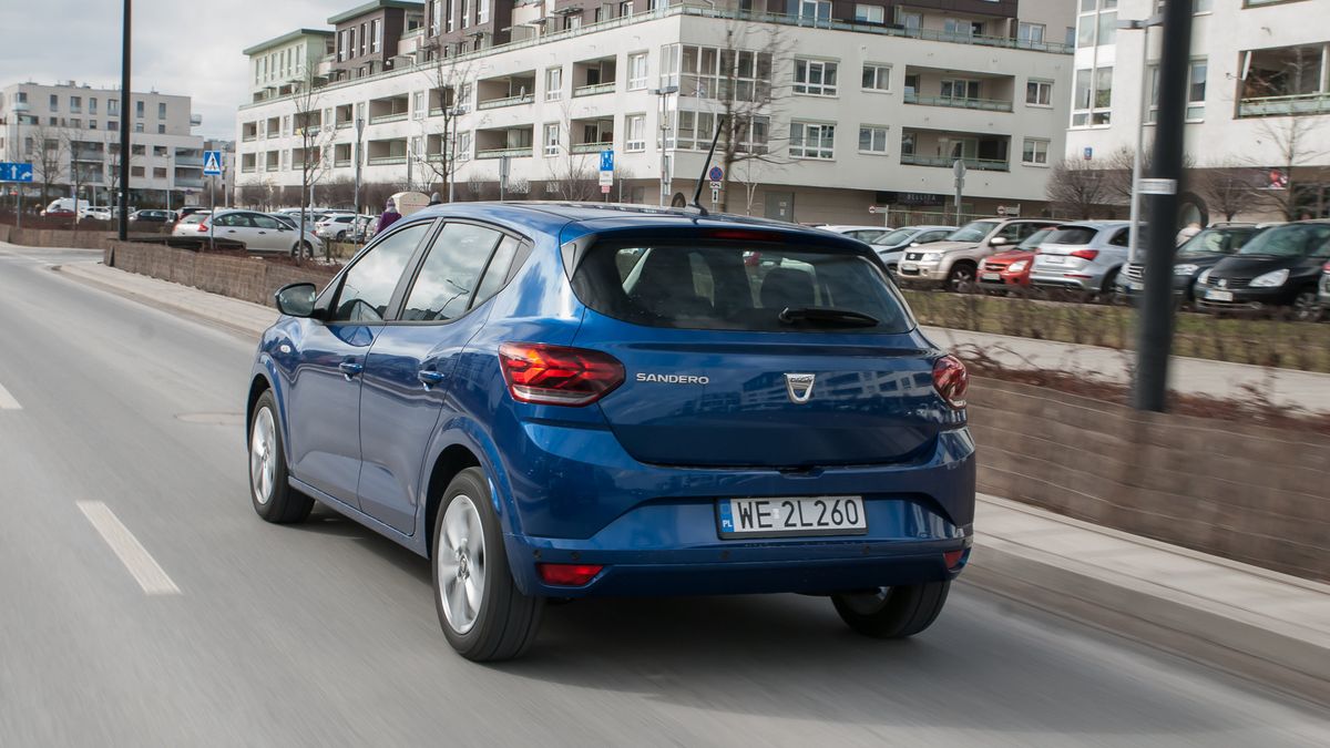 Dacia Sandero jest jednym z najtańszych aut na rynku, a teraz straci szósty bieg, by utrzymać niską cenę