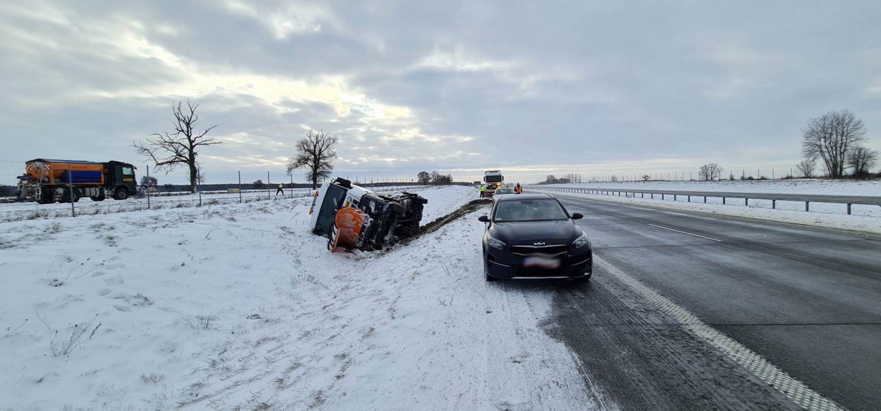 Pług wypadł z drogi