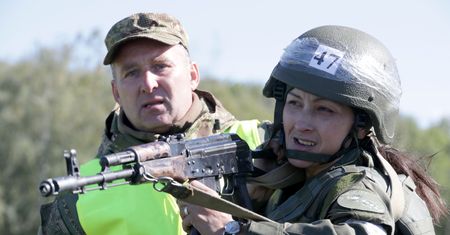 Estonki chwyciły za broń. "Co stoi na przeszkodzie, żeby Estonia stała się drugą Ukrainą?"
