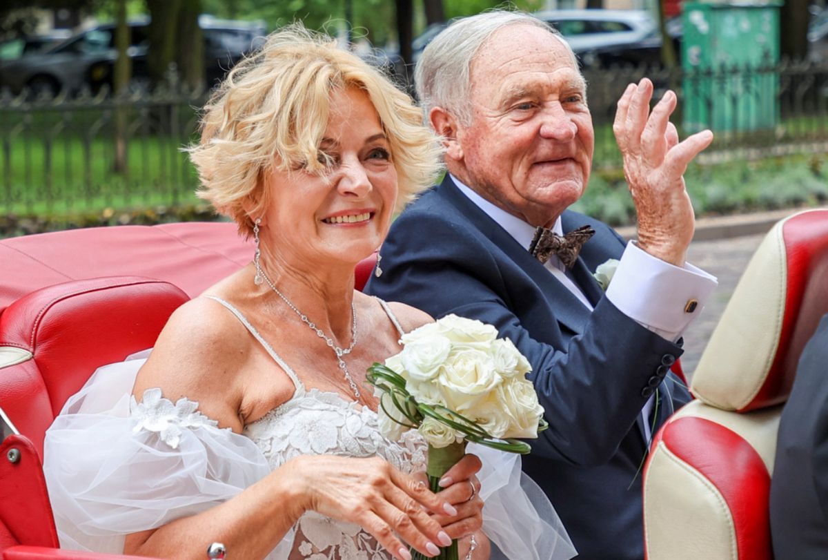 
Iwona Mazurkiewicz i Gerard Makosz są już małżeństwem. Na podróż poślubną muszą jeszcze jednak trochę poczekać 