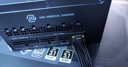 Żółta wtyczka MSI pod lupą. Użytkownicy alarmują o nowym problemie