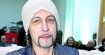Majewski straci pracę za angażowanie się w politykę?