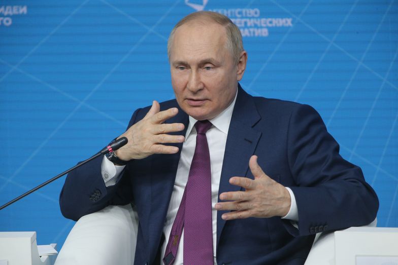 MOSCOW, RUSSIA - JULY 20: (RUSSIA OUT) Russian President Vladimir Putin speeches during the Powerful Ideas For New Times Forum on July 20, 2022 in Moscow, Russia. Putin takes part in the economic forum, hosted by the Agency for Strategic Initiatives (ASI). (Photo by Contributor/Getty Images)