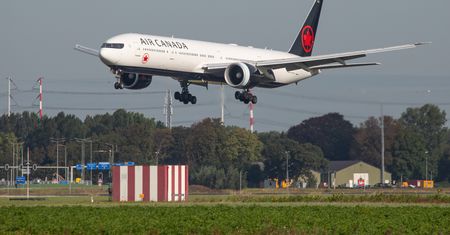 Skandal w Air Canada. Zarząd wypłacił sobie premie z pomocy publicznej