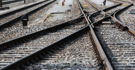 Tragedia pod Poznaniem. Śmierć młodego mężczyzny na torach