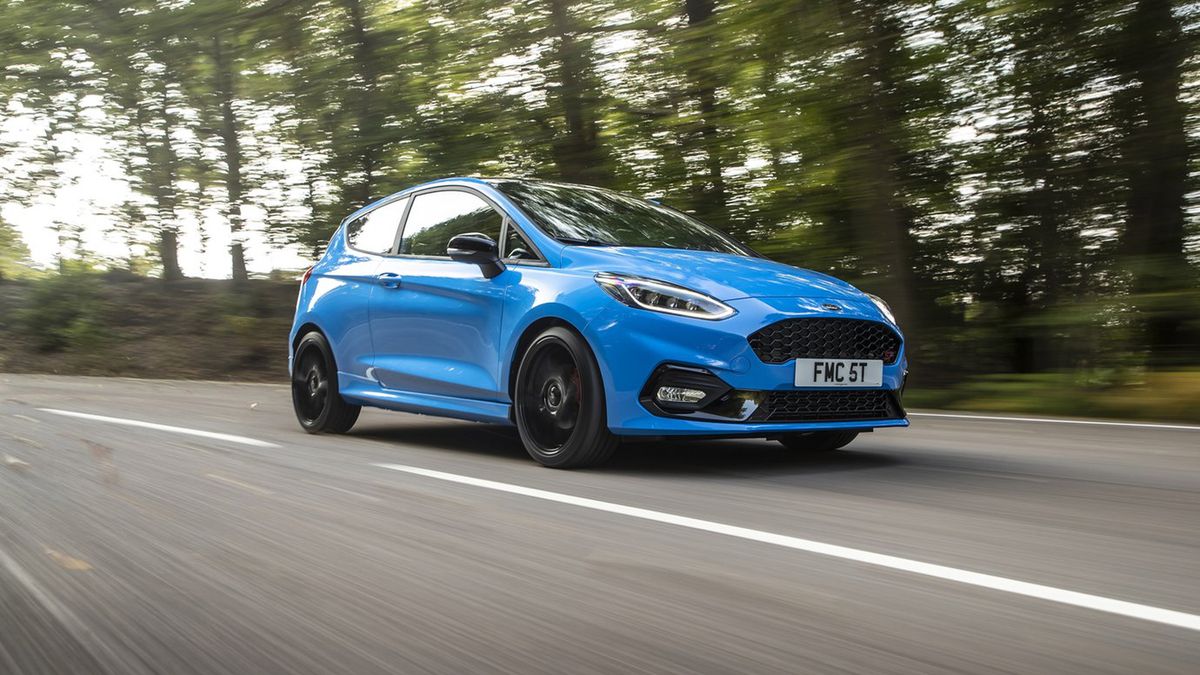 Fiestę ST Edition poznacie przede wszystkim po charakterystycznym lakierze.