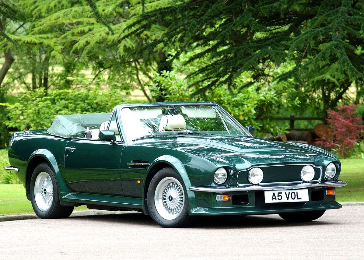 Aston Martin V8 Volante (fot. static.pagenstecher.de)