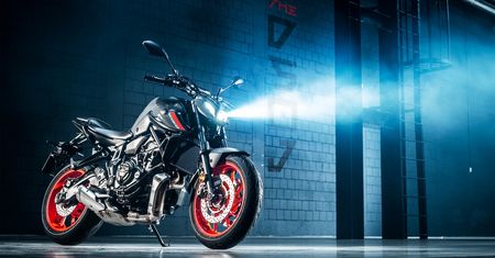 Yamaha MT-07 w nowej odsłonie. Popularny model przeszedł wiele zmian