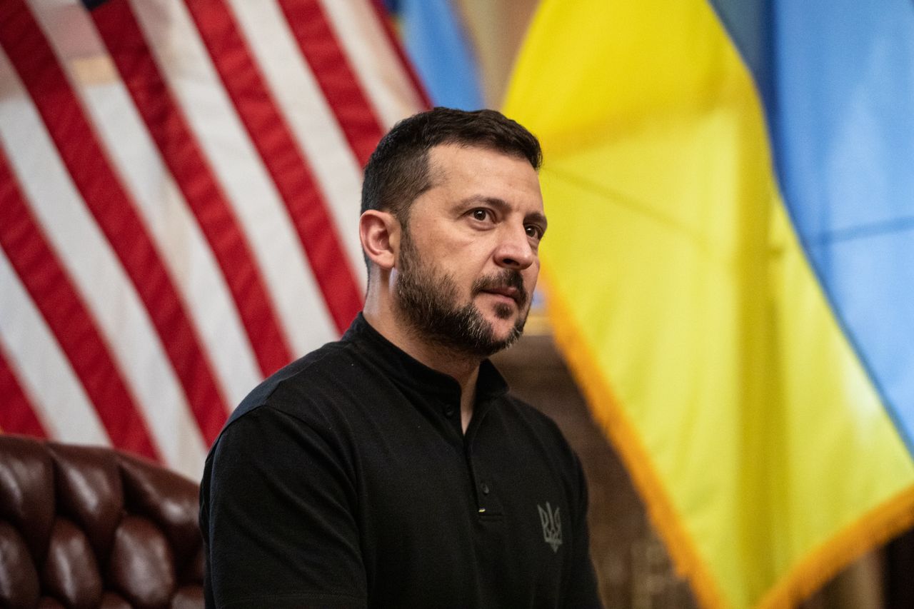 Volodymyr Zelensky condemned the attack on Donald Trump