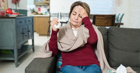 Seniorzy powinni sprawdzić domową apteczkę. Chodzi o leki, które mogą obciążać pamięć