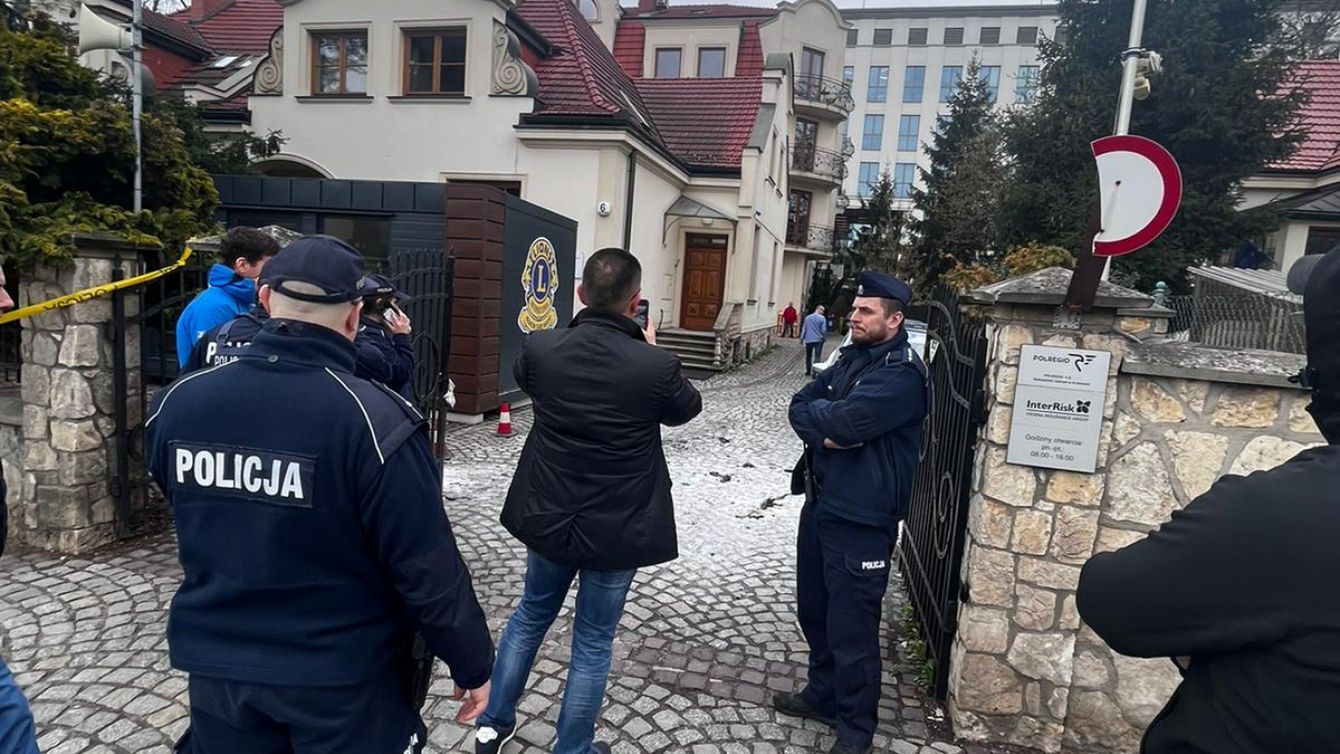 Mężczyzna podpalił się w kolejce do konsulatu w Krakowie