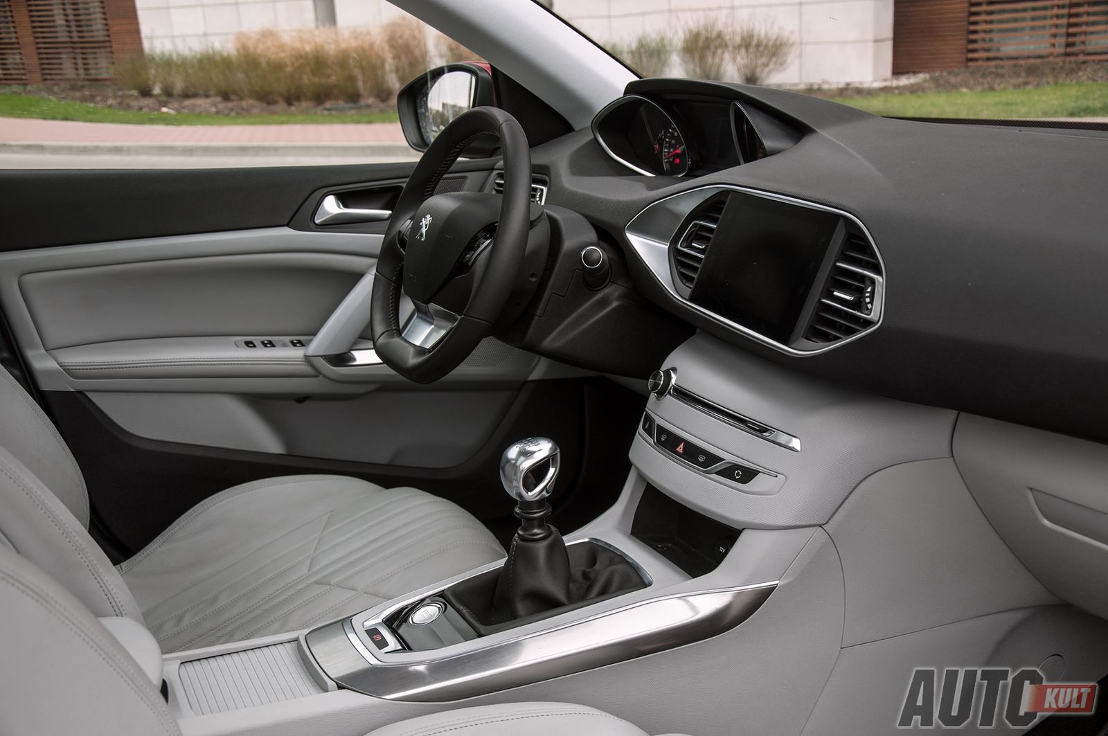 Peugeot 308 1,6 THP Allure - test [galeria] 13