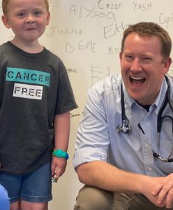 Chłopiec wygrał walkę z białaczką. Wzruszające, co zrobił później