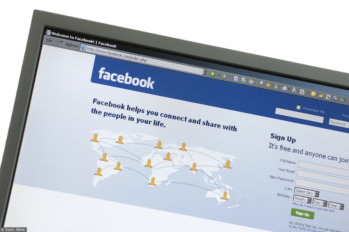 Facebook blokuje konta koronasceptykom 