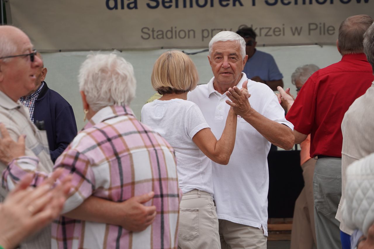 Taneczna środa dla seniorów na Stadionie Powiatowym w Pile