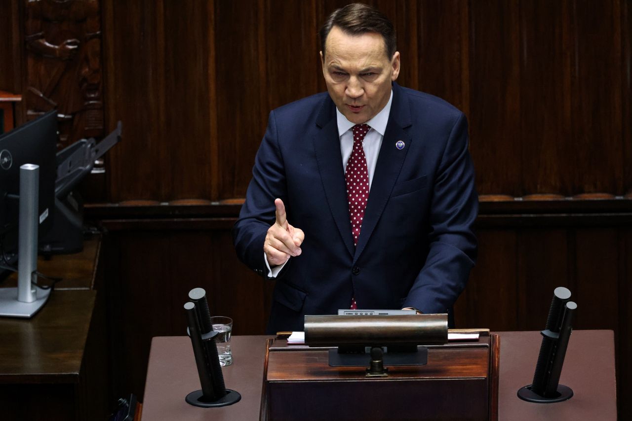 Sikorski ostrzega. Co powiedział szef MSZ w expose?