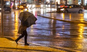 Ulewy w Portugalii paraliżują kraj. Ponad tysiąc interwencji i zamknięte drogi