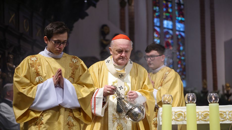 Kazimierz Nycz podczas wielkanocnej mszy 