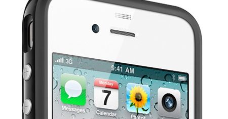 Apple zwraca pieniądze za kupno „bumpera” dla iPhone’a 4