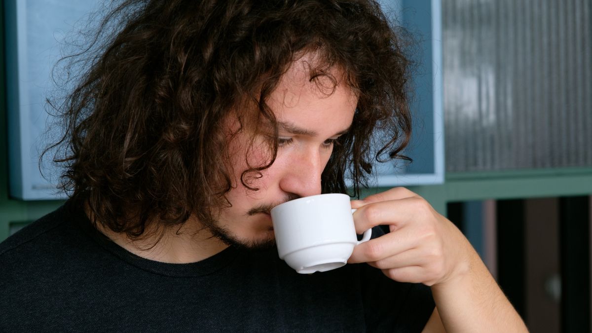 O której godzinie pijasz kawę? Pora dnia ma duże znaczenie