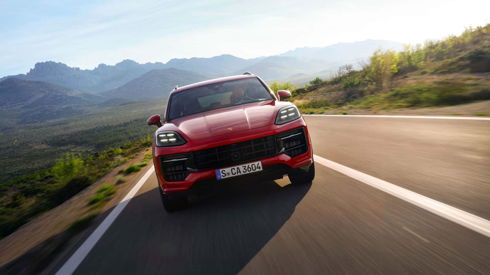 Porsche Cayenne GTS (2024)
