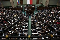 Alkohol dla posłów trochę droższy. Po pytaniach WP podwyżka w "barze za kratą"