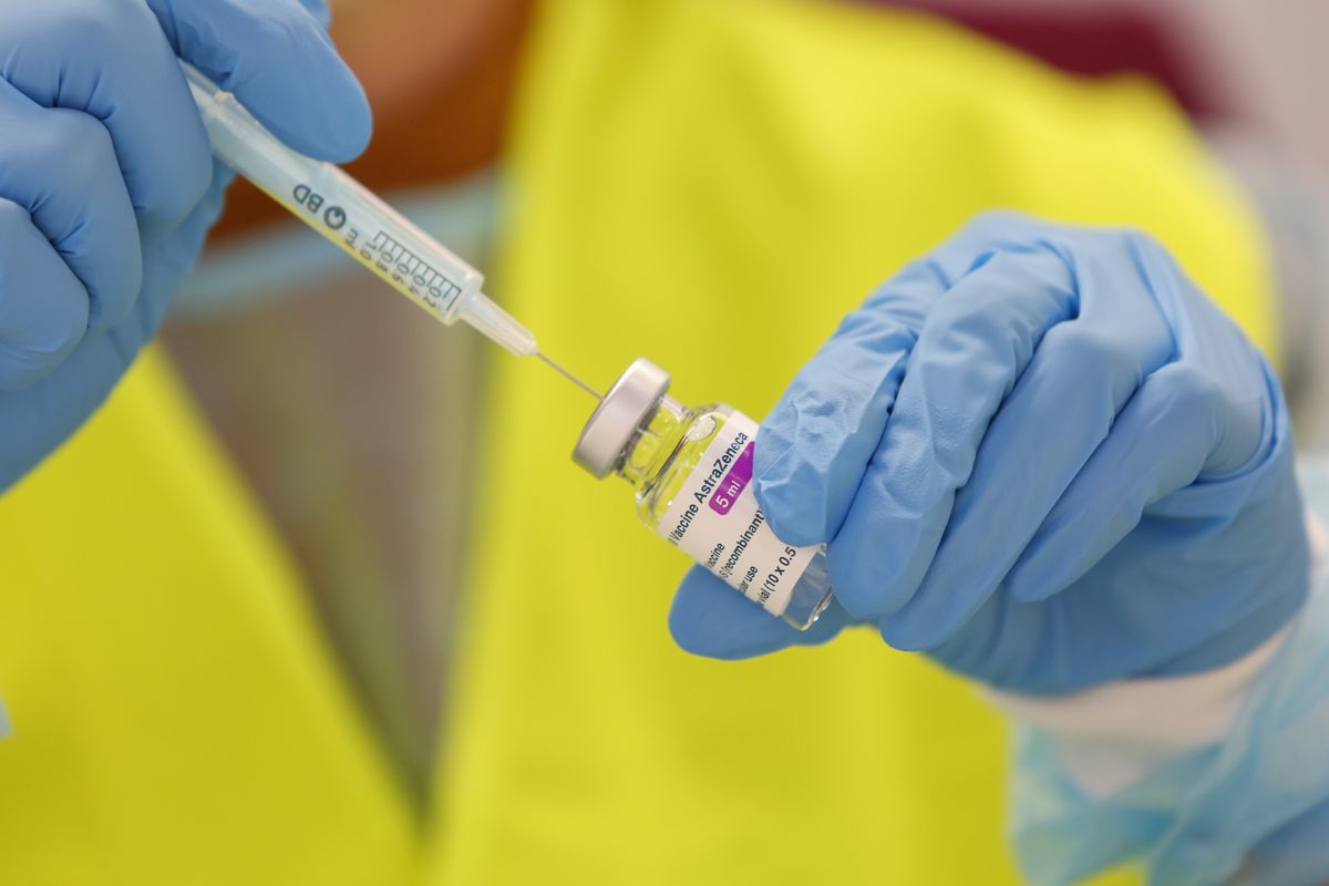 Wkrótce kończy się termin ważności 100 tys. szczepionek AstraZeneca w Niemczech 