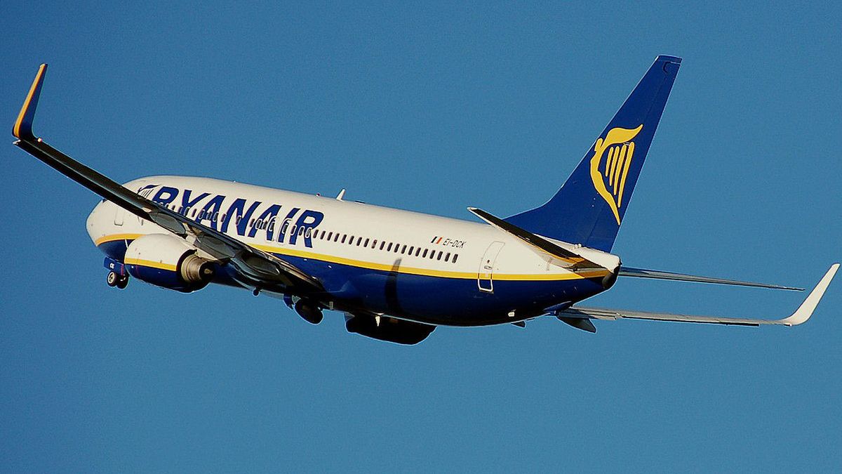 Ryanair zwolni 250 pracowników biurowych, w tym we Wrocławiu. 