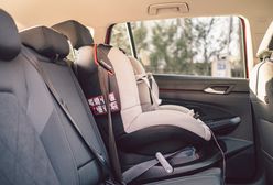 У Варшаві чоловік залишив немовля в розпеченому авто