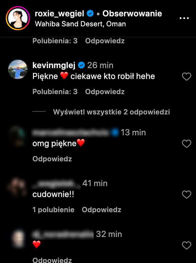 Roksana Węgiel pozuje na środku pustyni