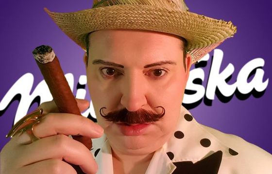 Pisarz Michał Witkowski proponuje czytelnikom personal placement. „Trzeba cwaniaczyć, ze sprzedaży się nie wyżyje”