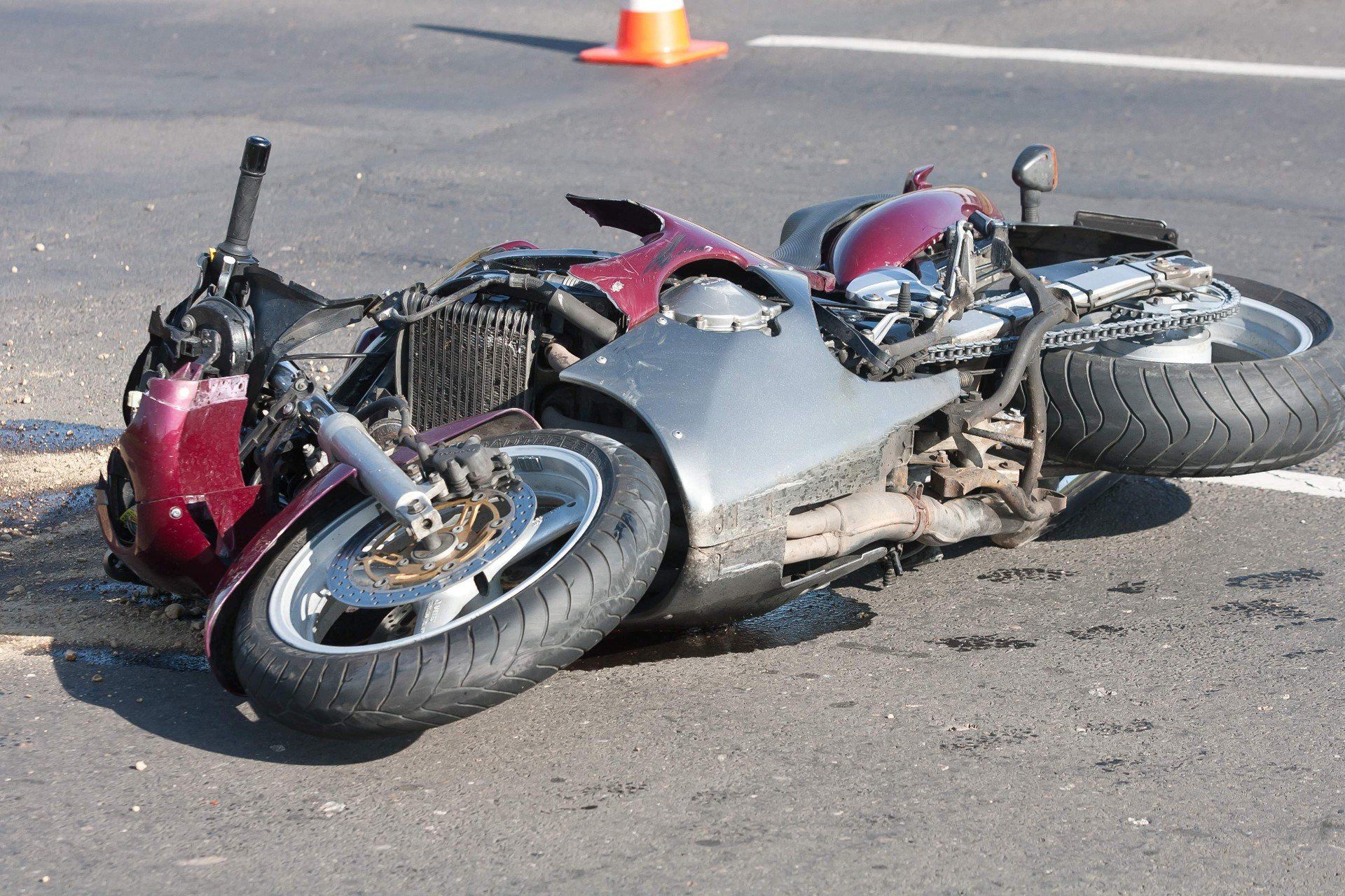 Dwa niebezpieczne zdarzenia z udziałem motocyklistów
