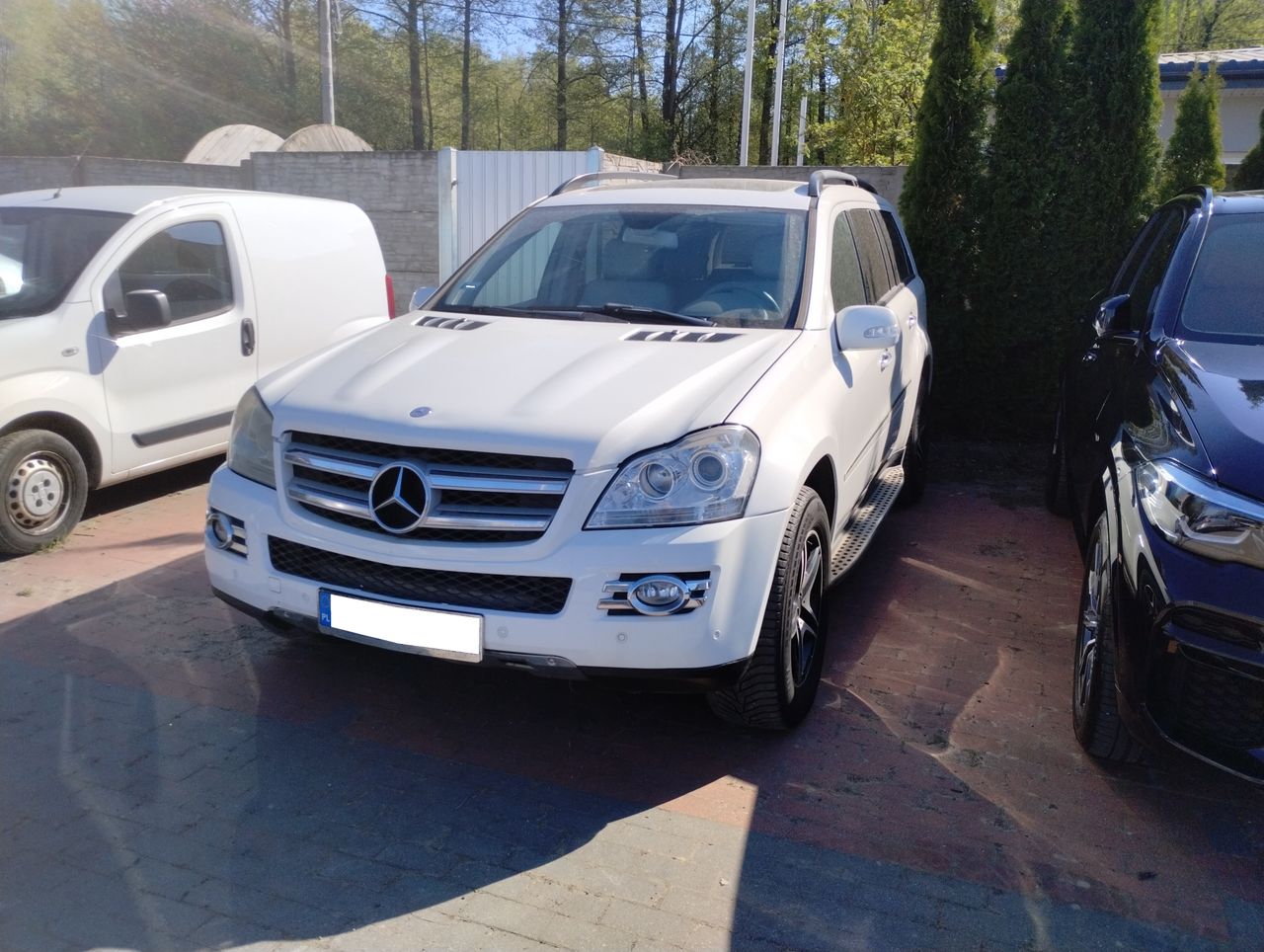Podlaskie urzędy skarbowe wyprzedają samochody. Mercedesy, Volkswageny, Ople w atrakcyjnych cenach