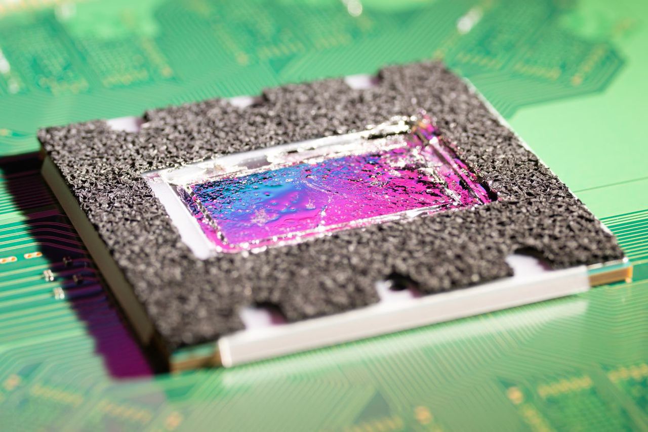 PlayStation 5: pokryty ciekłym metalem układ wygląda pięknie na zdjęciach