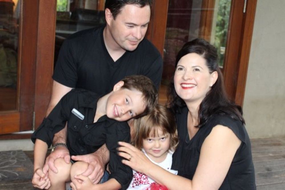 Pewnego dnia ich dotychczasowe życie legło w gruzach