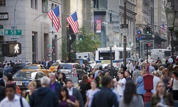 Amerykanie tracą wiarę w gospodarkę. Jest jeden paradoks