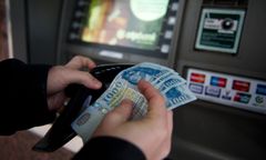 Węgier dostał 367 razy większą pensję. Pomyłka? Zdumiewająca reakcja