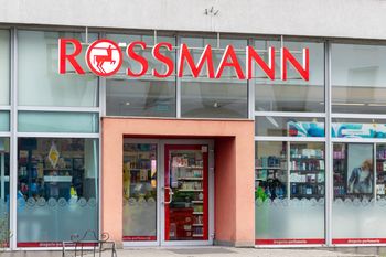 Ostatni dzień promocji w Rossmannie. Perfumy nawet 80 zł taniej
